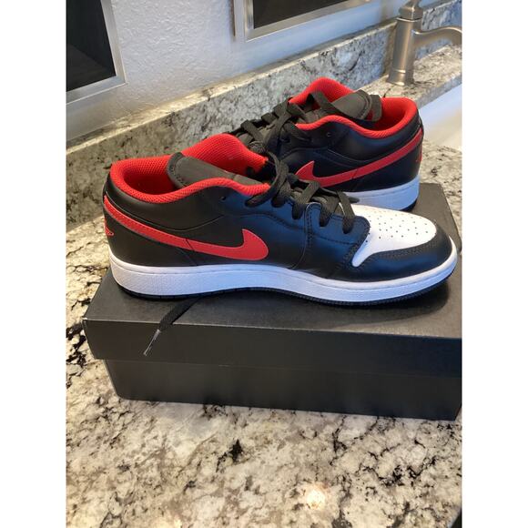 air jordan 1 low black fire red white tennis shoes sneakers 7Y - Picture 11 of 11